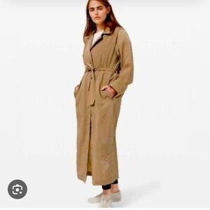 Lululemon tan trench coat with belt. Worn once.